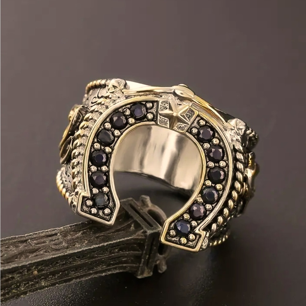 COPY - MENS HORSESHOE RING - Picture 3 of 9